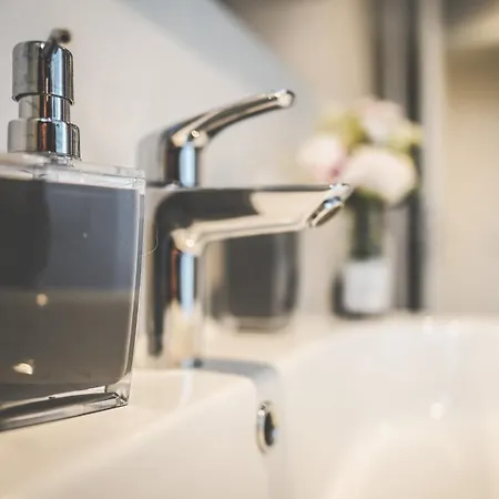 Exklusives Luxus, 75 Tv & Lage Wehome Premium ジンスハイム